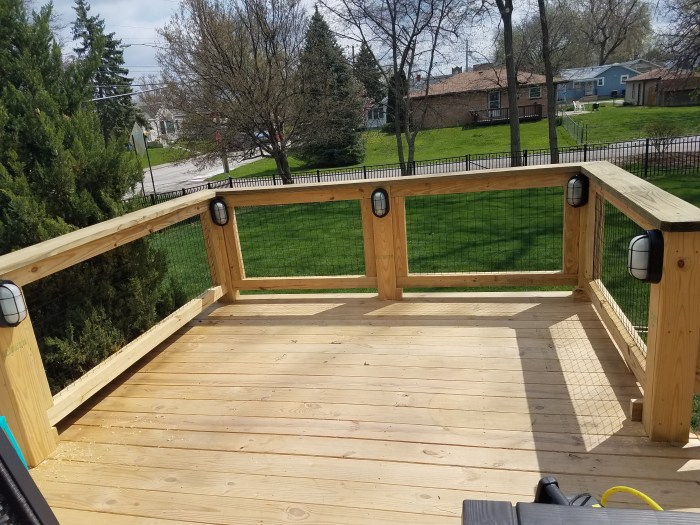 new deck with lighting.jpg